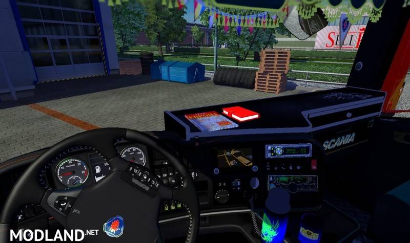 Interior with accesories for Scania R700