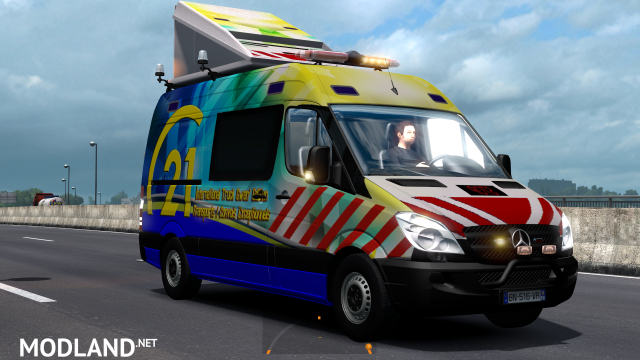 Pilot and Escort Vehicles International Truck Gwen' Edition 21 