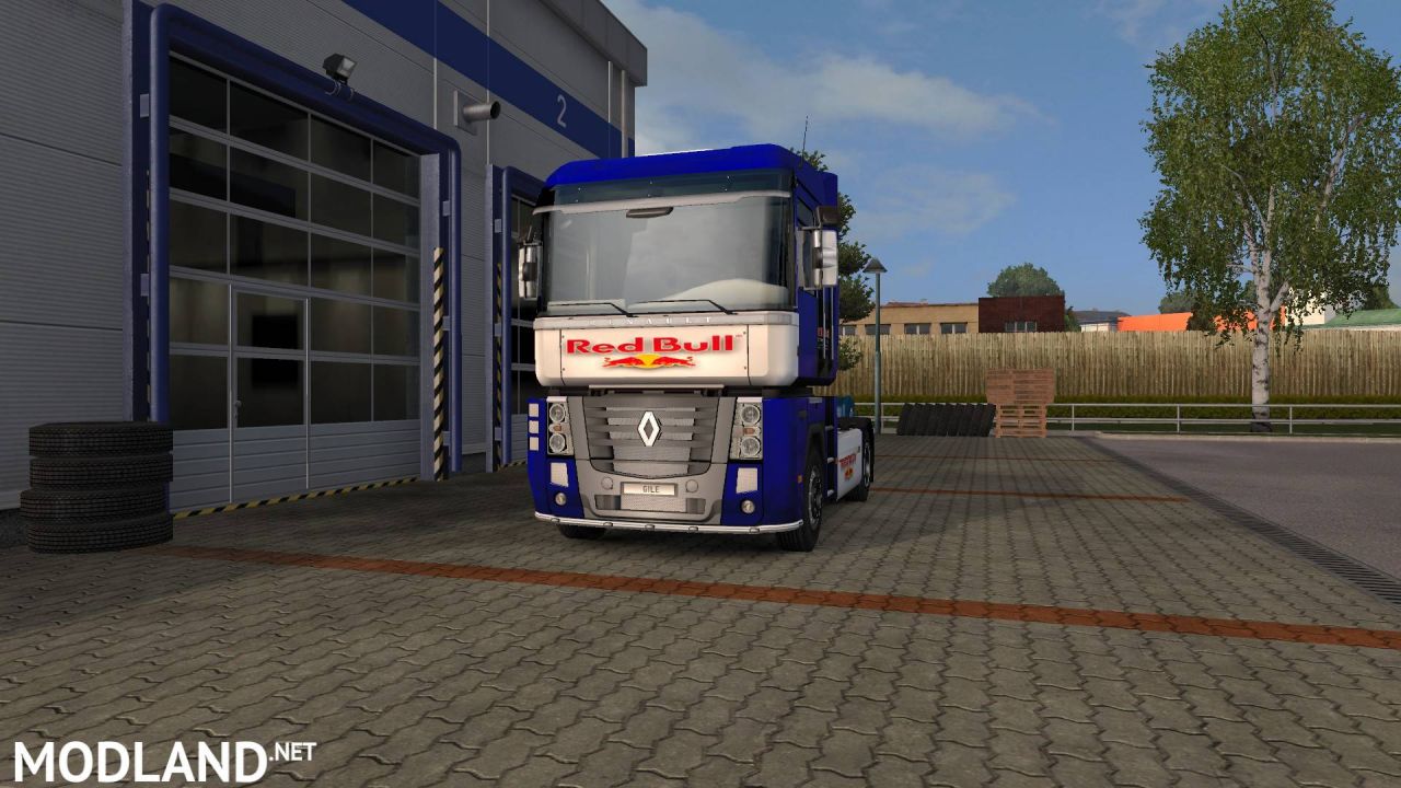 Renault Magnum Red Bull Skin