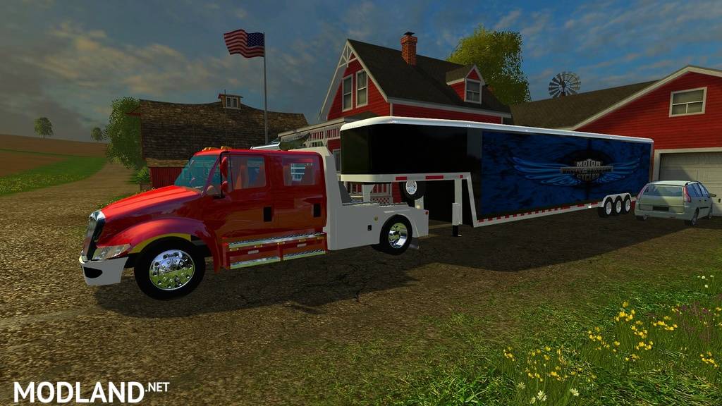 International with Enclosed Gooseneck