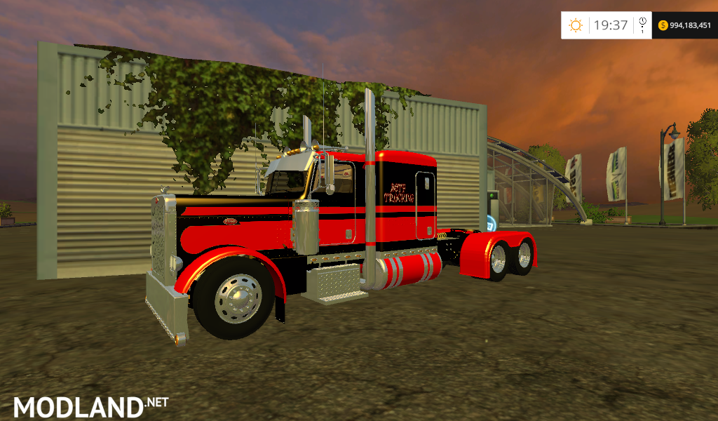 Peterbilt Flat Top truck