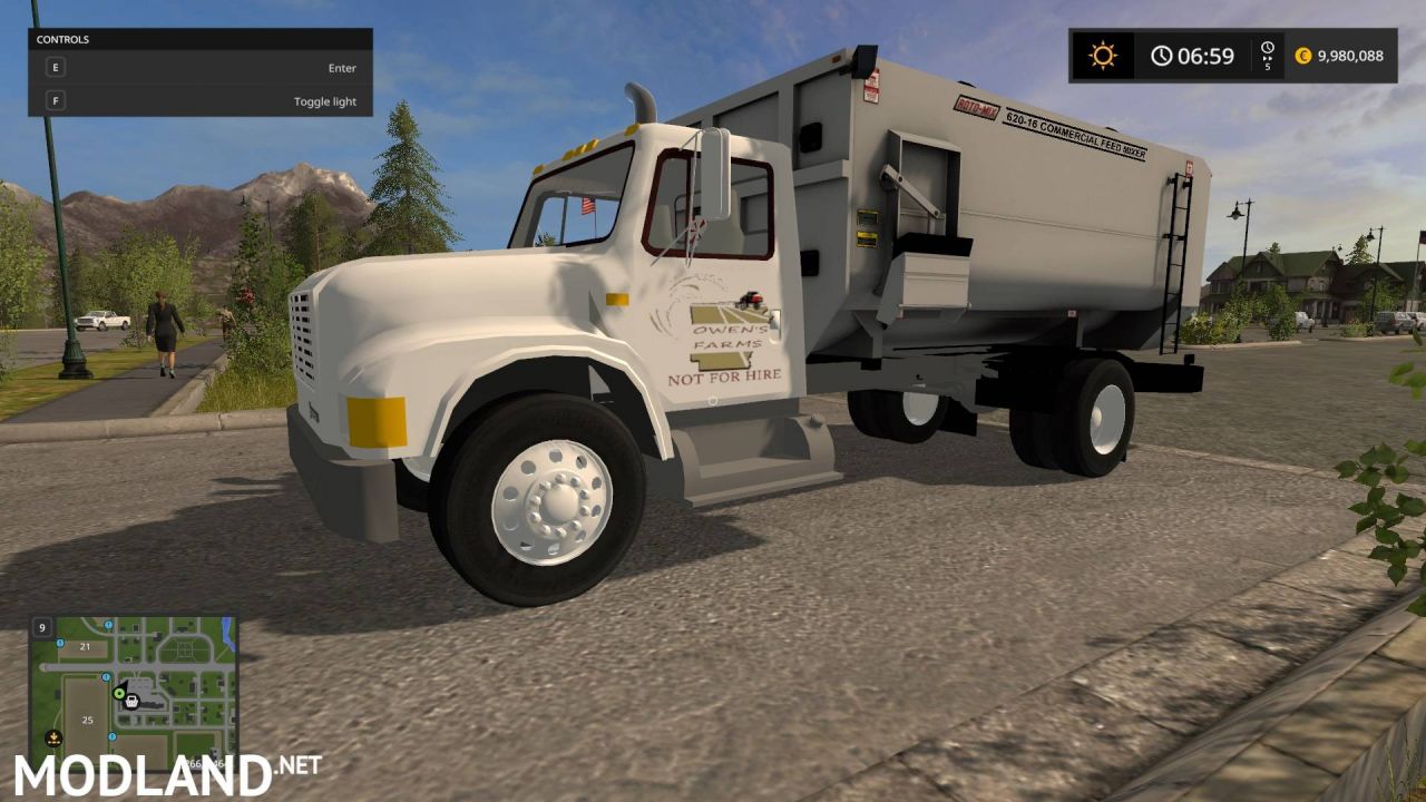 International Feed Truck