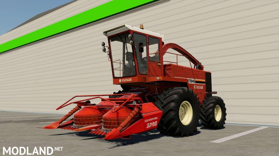 Hesston 7840 Combine
