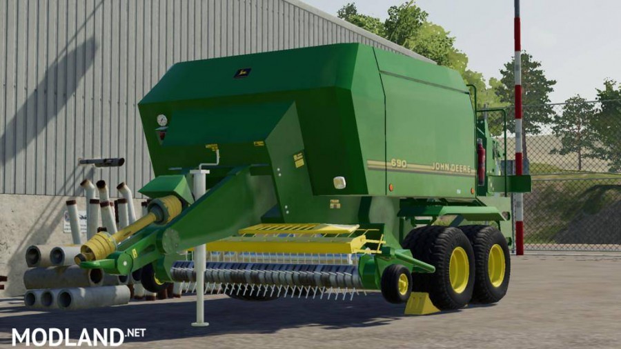 John Deere 690