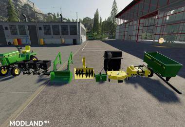 JOHN DEERE 332 LAWN TRACTOR WITH LAWN MOWER AND GARDEN