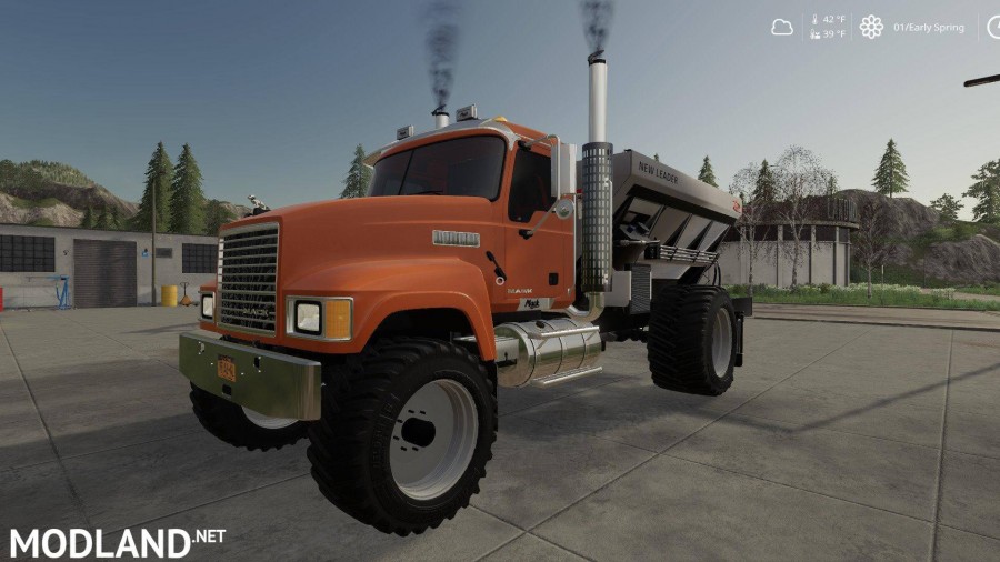 Mack Pinnacle Spreader Truck
